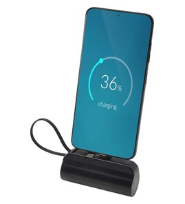 Hovedminiatyrbilde av Solid svart Alnair 5000 mAh 10 W Resirkulert Plast Type-C Mobillader med Innebygd Vippestativ 