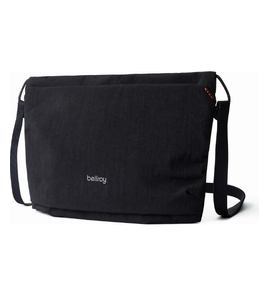 Hovedminiatyrbilde av Svart Bellroy Lite Sacoche Skulderveske